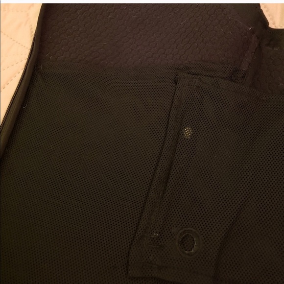 Nike Therma-Fit Asymmetrical Scuba Vest - Picture 3 of 6